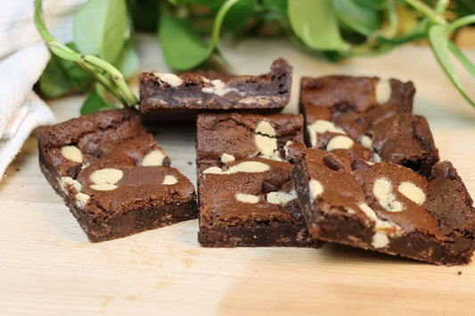 8 Vegan Almond Flour Brownies - Ashlan Bakery